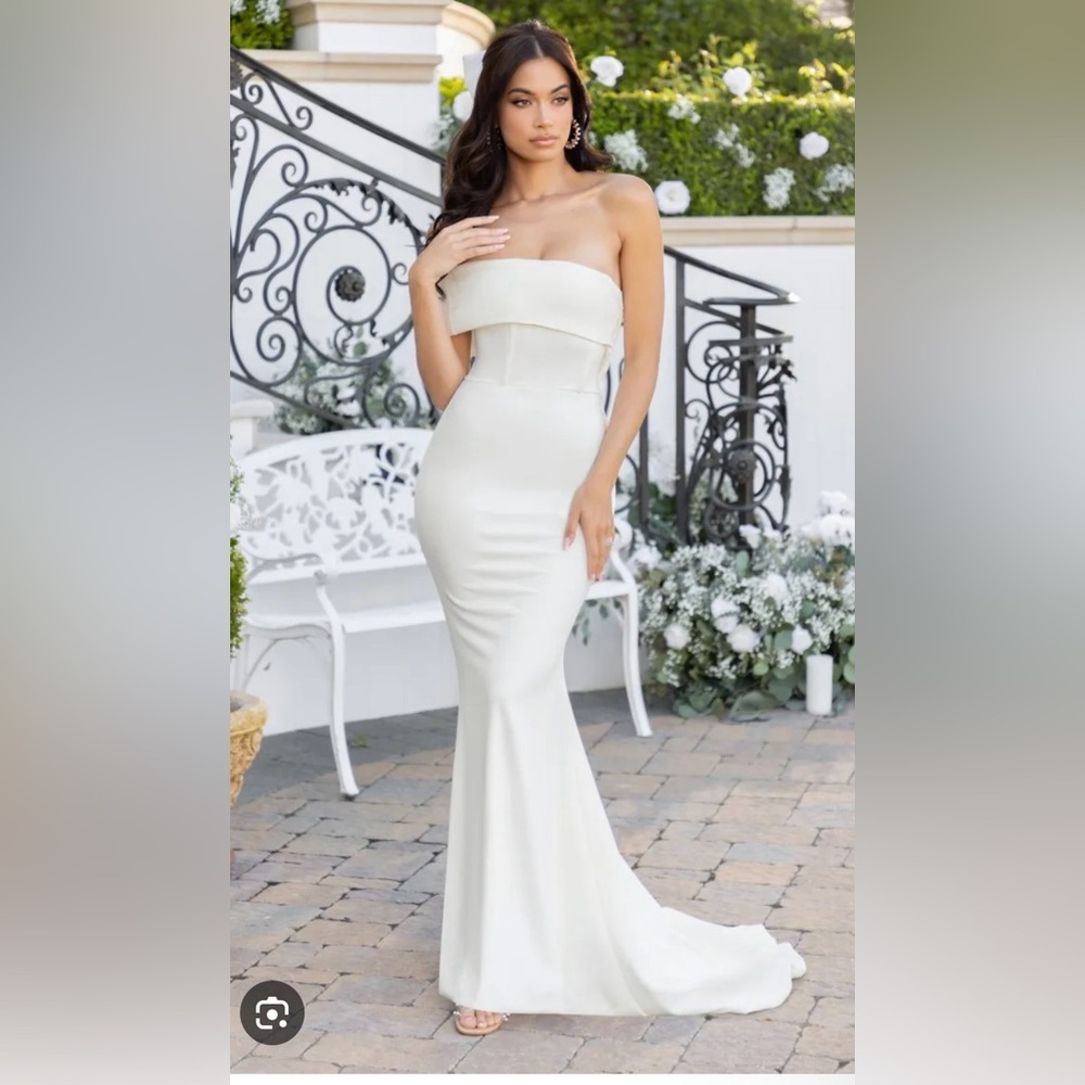 Club London White/Ivory Bardot Fishtail Maxi Dress